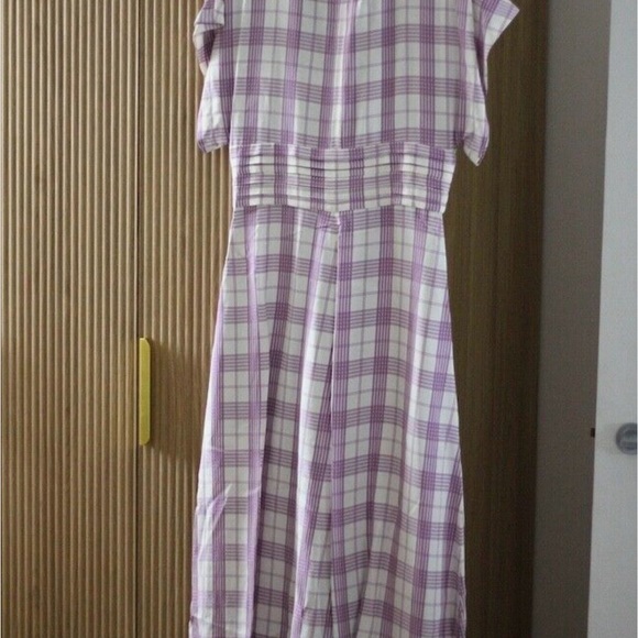 BNWT Mr Larkin “Olive” Midi Dress - Picture 5 of 8